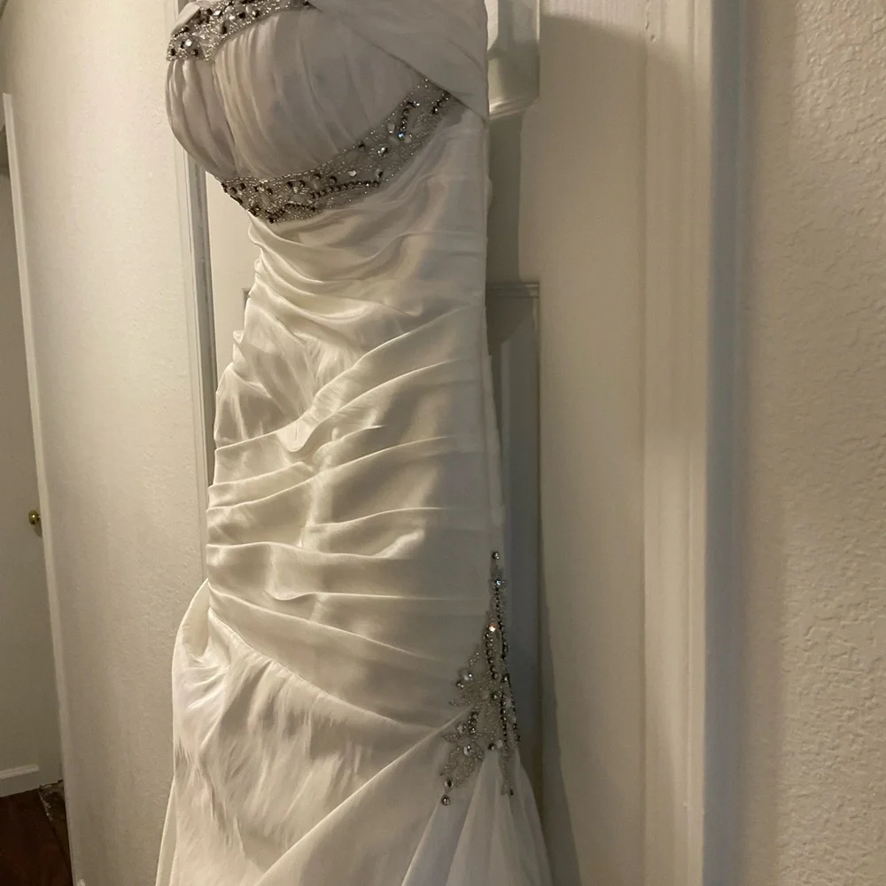 Moonlight Bridal White Wedding Dress - Picture 5 of 16